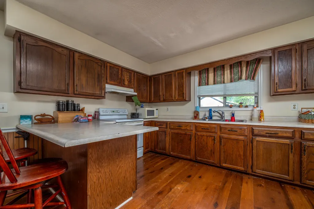 9466 Spencer Pike Mt Sterling KY 40353