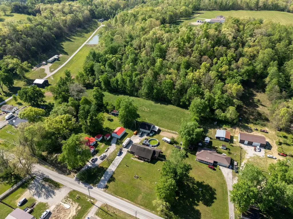 9466 Spencer Pike Mt Sterling KY 40353