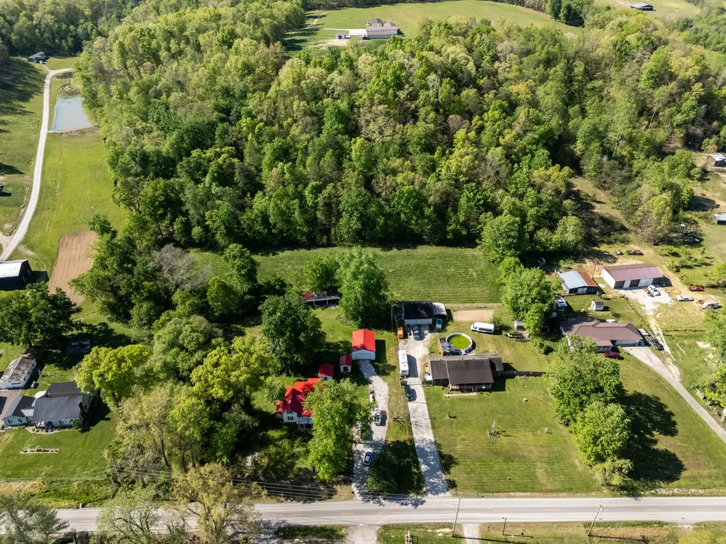9466 Spencer Pike Mt Sterling KY 40353