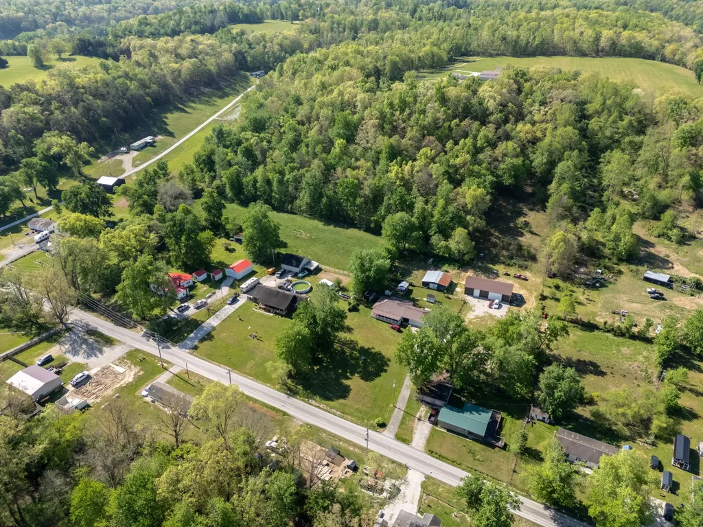 9466 Spencer Pike Mt Sterling KY 40353