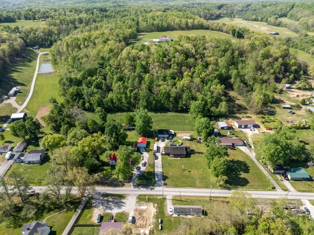9466 Spencer Pike Mt Sterling KY 40353