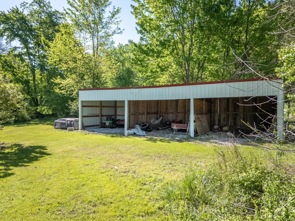 9466 Spencer Pike Mt Sterling KY 40353