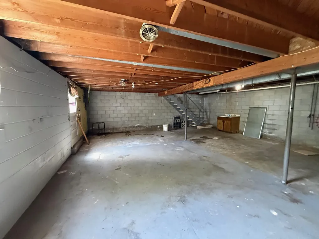 208 Gale Drive Lancaster KY 40444