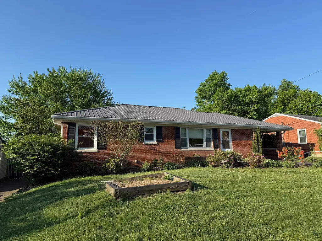 208 Gale Drive Lancaster KY 40444