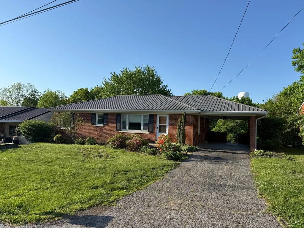 208 Gale Drive Lancaster KY 40444