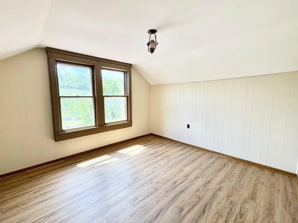 8289 Highway 460 West Liberty KY 41472