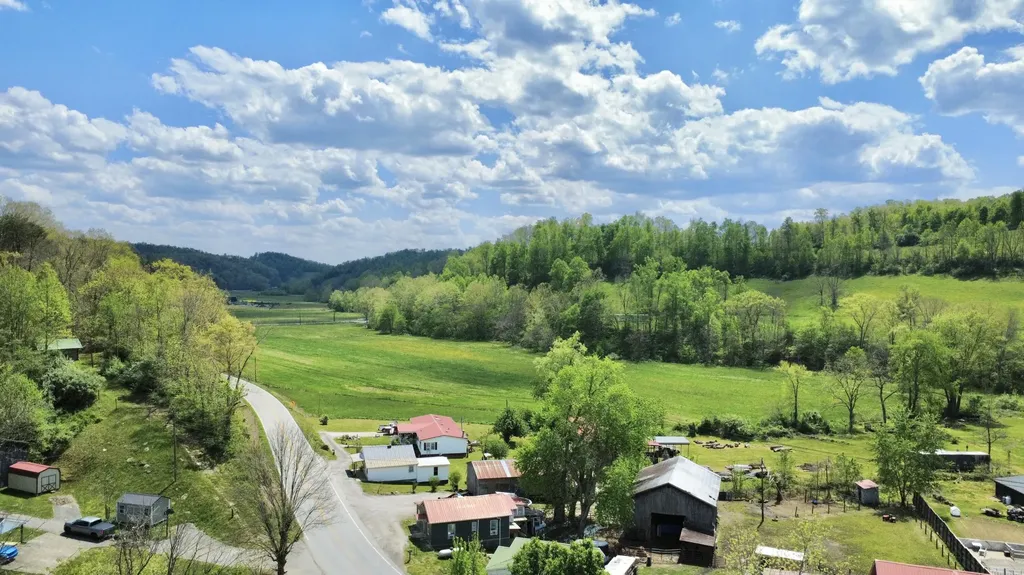 8289 Highway 460 West Liberty KY 41472