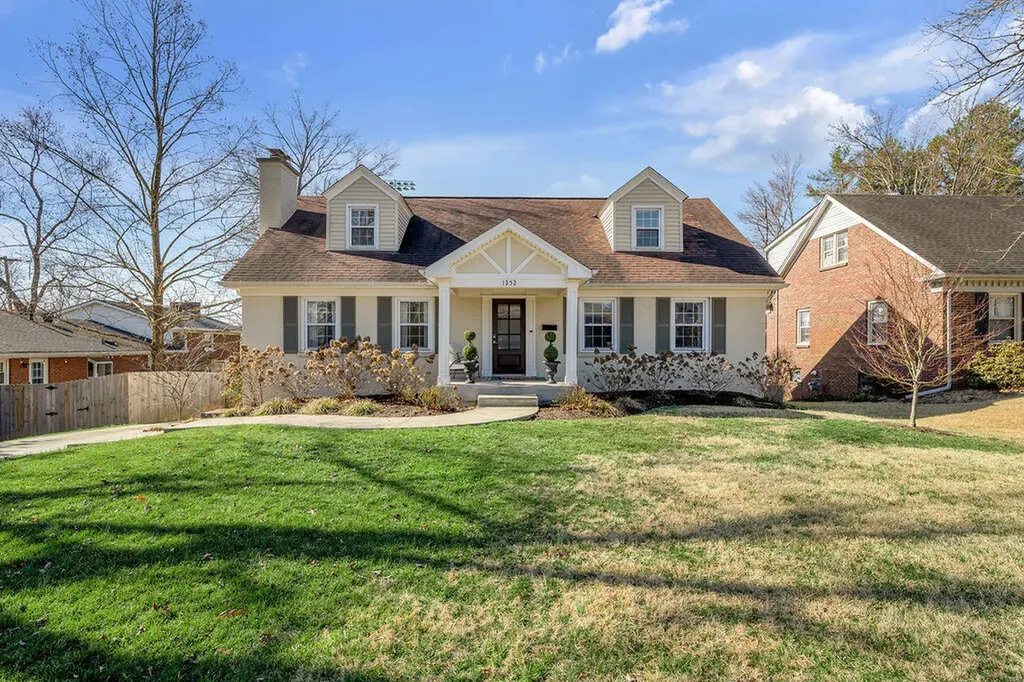 1252 Gainesway Drive Lexington KY 40517