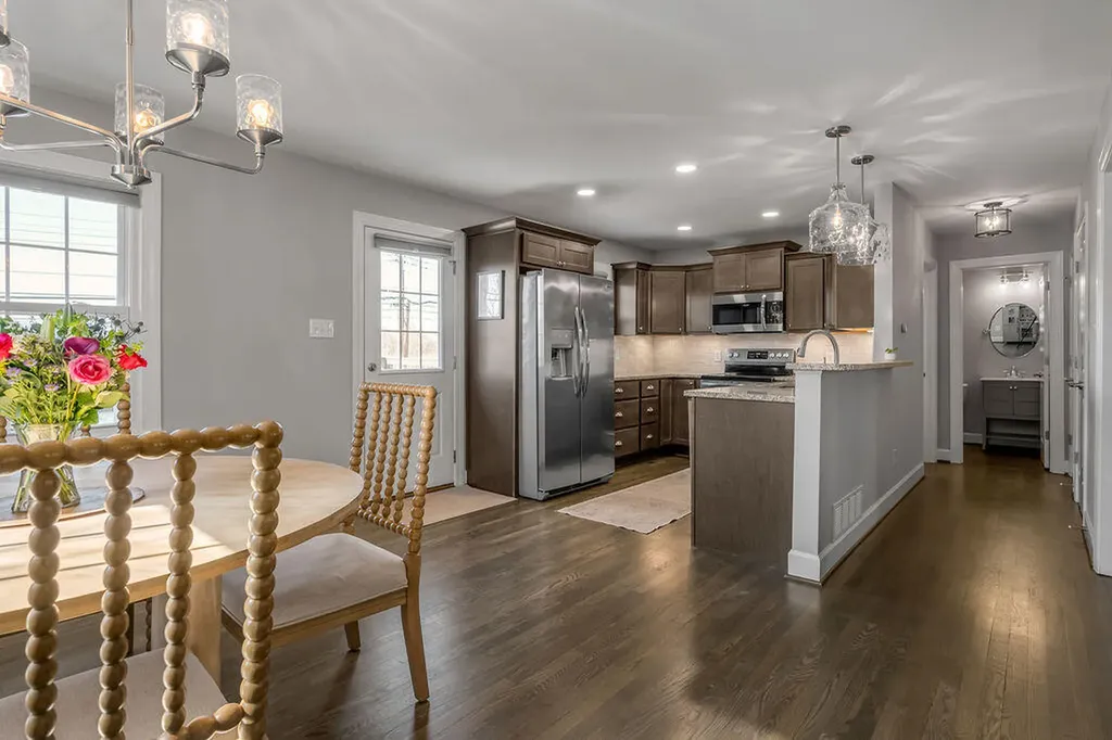 1252 Gainesway Drive Lexington KY 40517