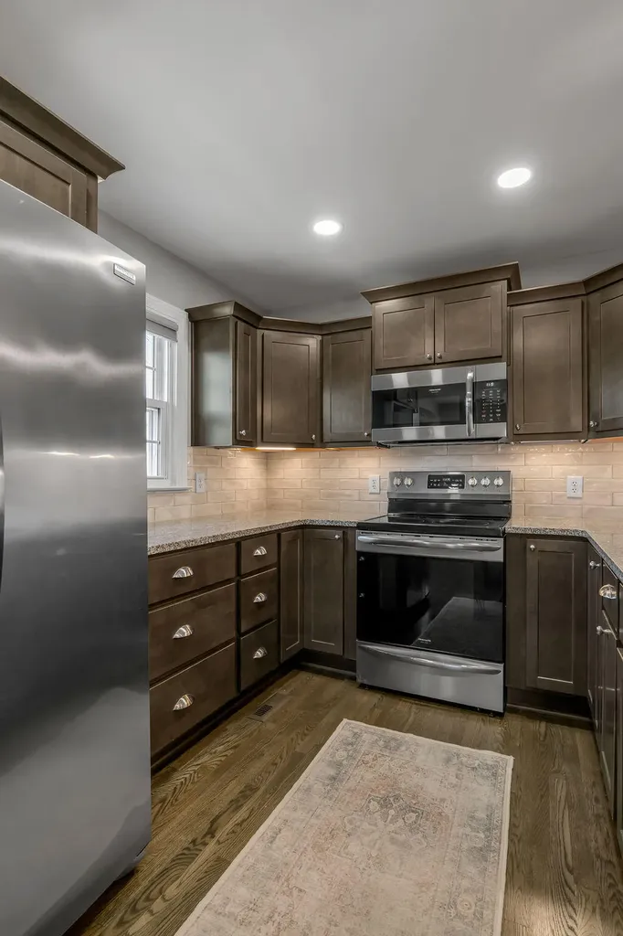 1252 Gainesway Drive Lexington KY 40517