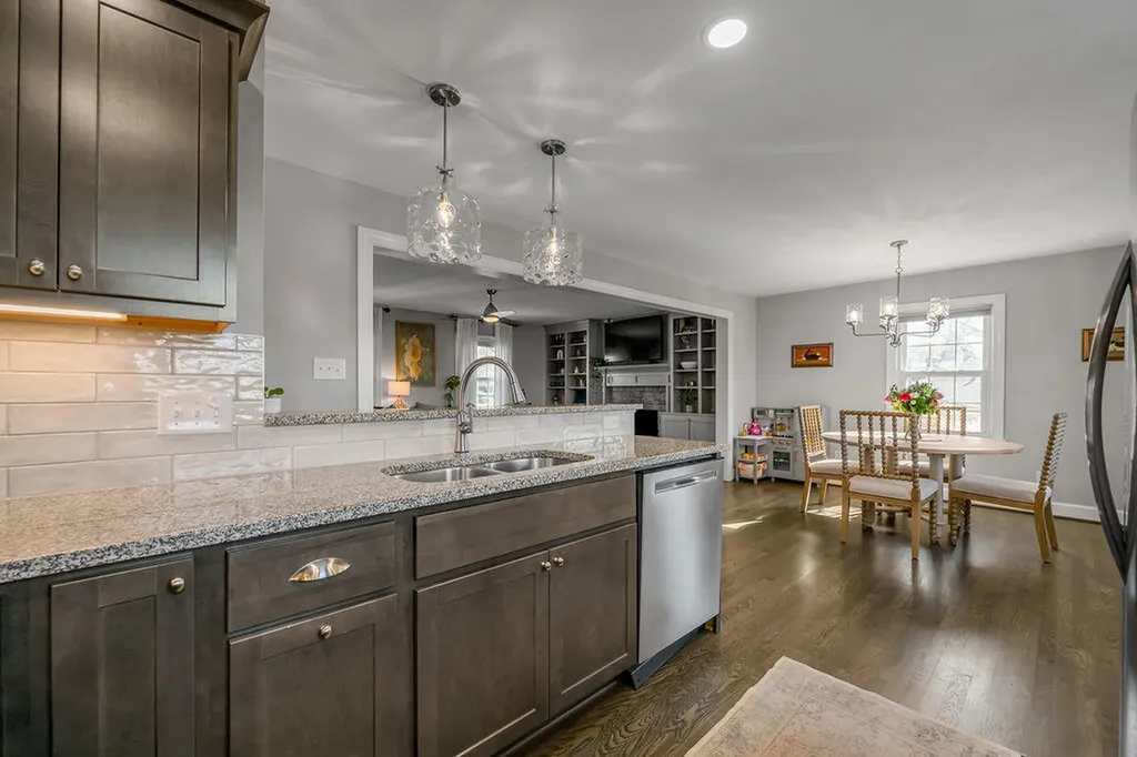 1252 Gainesway Drive Lexington KY 40517
