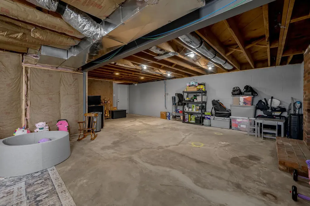1252 Gainesway Drive Lexington KY 40517