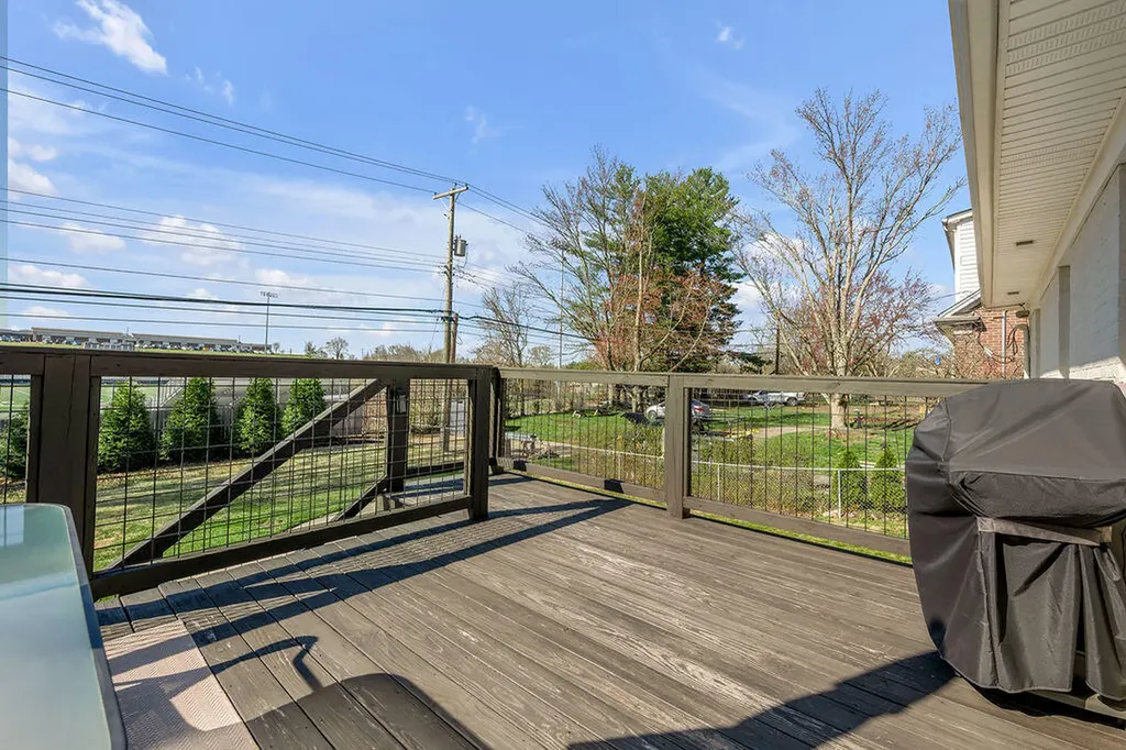 1252 Gainesway Drive Lexington KY 40517
