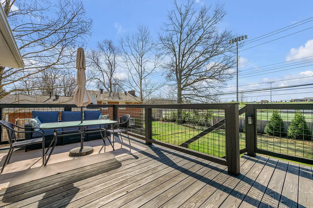 1252 Gainesway Drive Lexington KY 40517