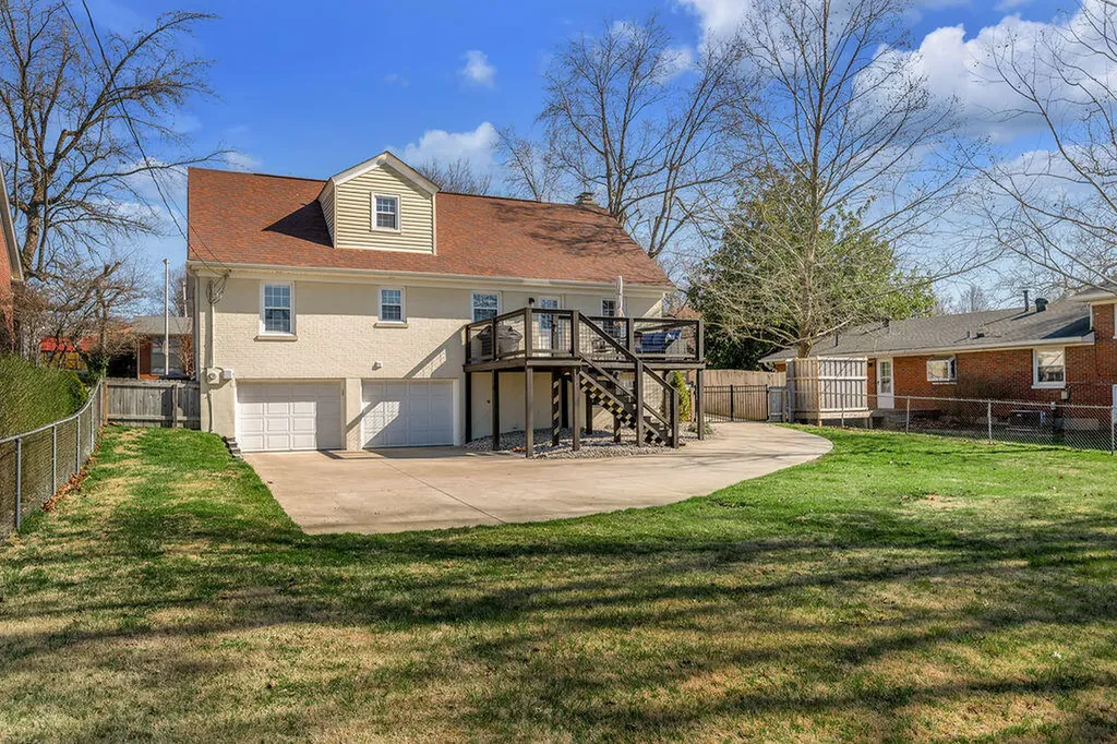 1252 Gainesway Drive Lexington KY 40517