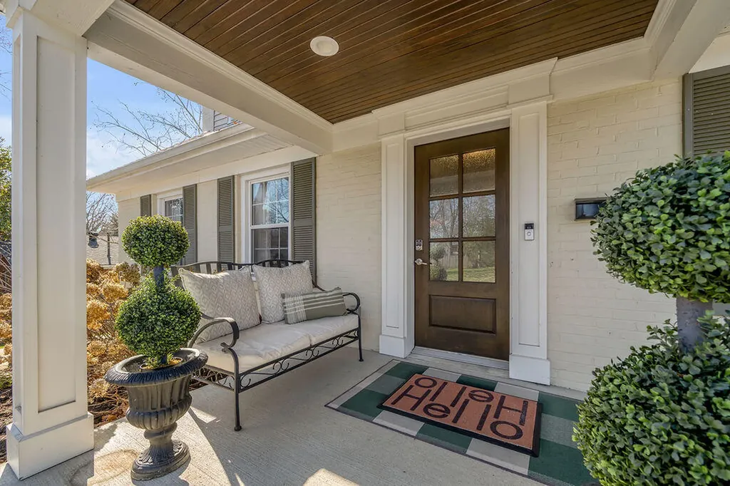 1252 Gainesway Drive Lexington KY 40517