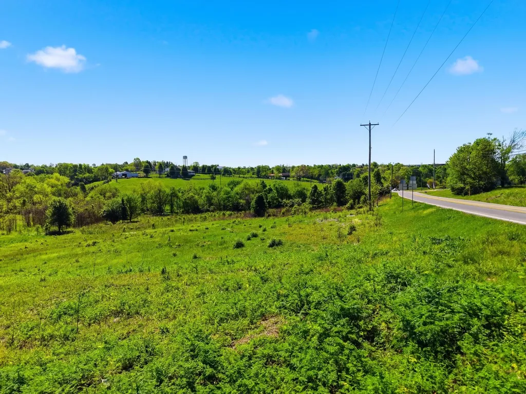 Tract 5 Frankfort Road Lawrenceburg KY 40342