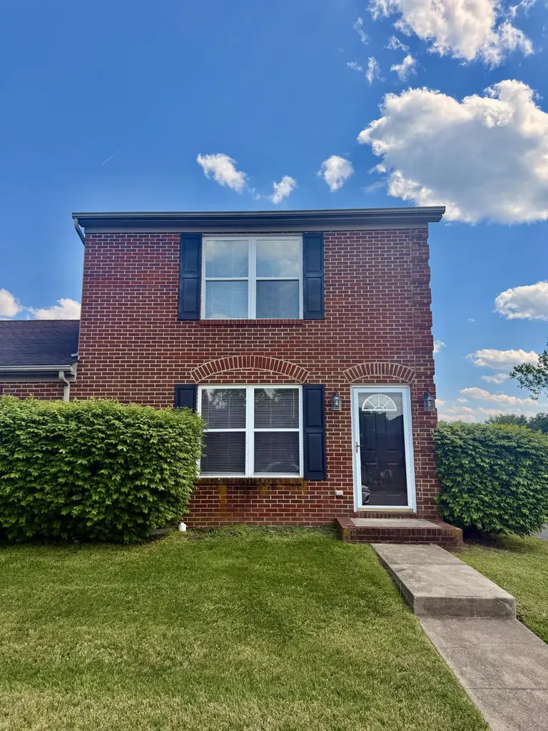 523 Tecumseh Trail Versailles KY 40383