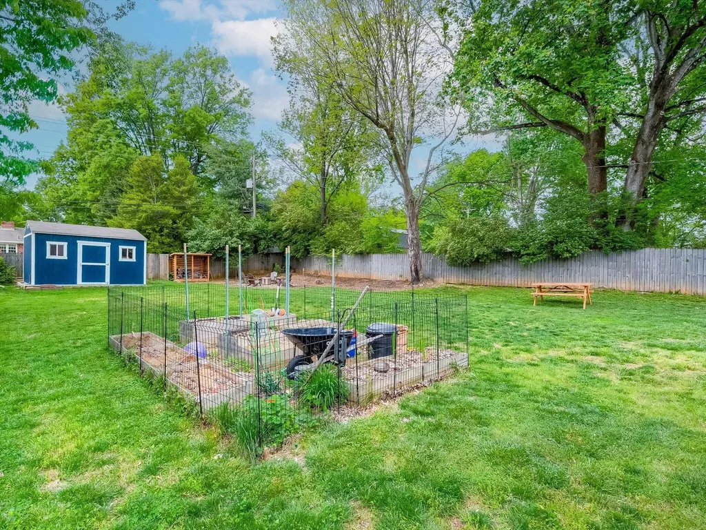 618 Pasadena Drive Lexington KY 40503