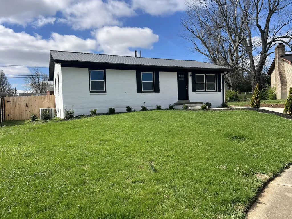 714 Biskoff Court Lexington KY 40505