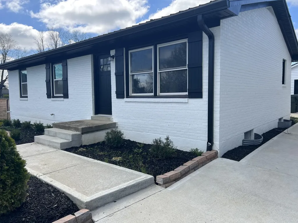 714 Biskoff Court Lexington KY 40505