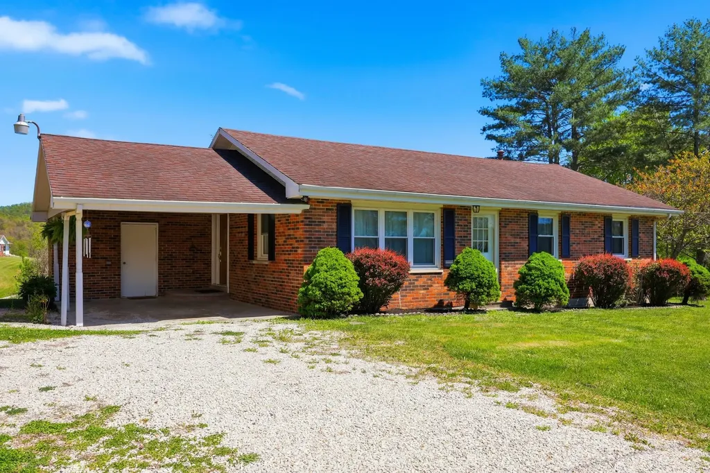 120 New Cut Road Jeffersonville KY 40337