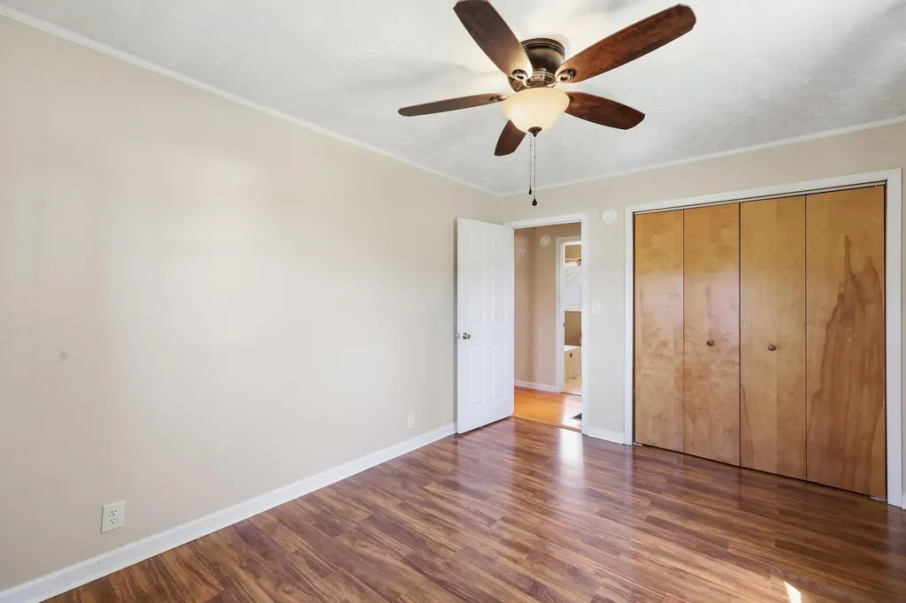120 New Cut Road Jeffersonville KY 40337
