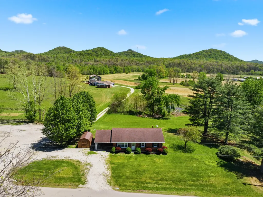 120 New Cut Road Jeffersonville KY 40337