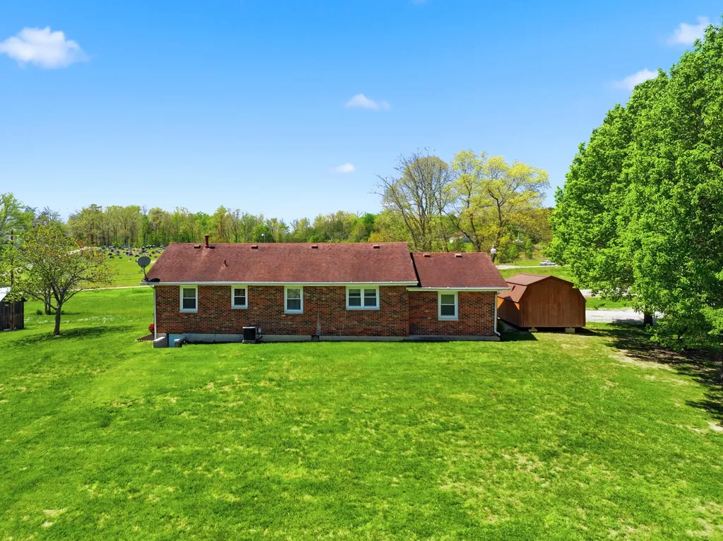 120 New Cut Road Jeffersonville KY 40337
