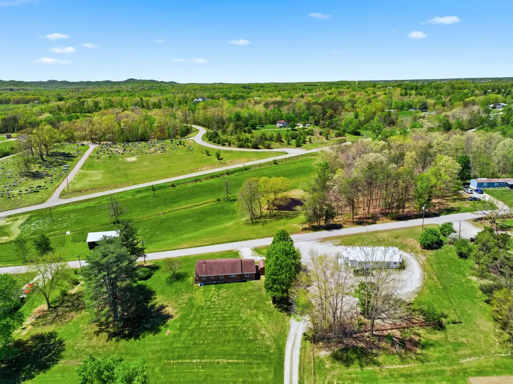 120 New Cut Road Jeffersonville KY 40337