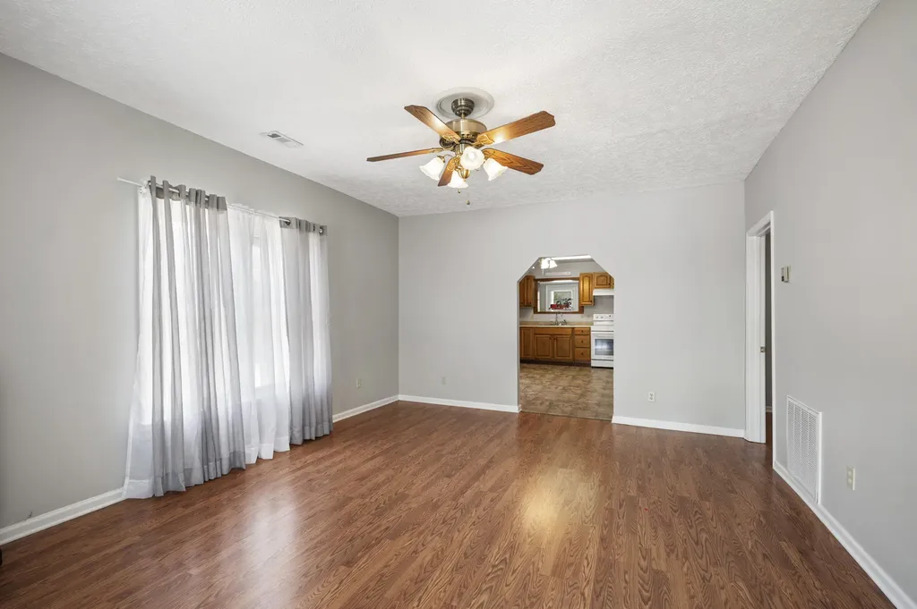 1210 S Irvine Road Irvine KY 40336