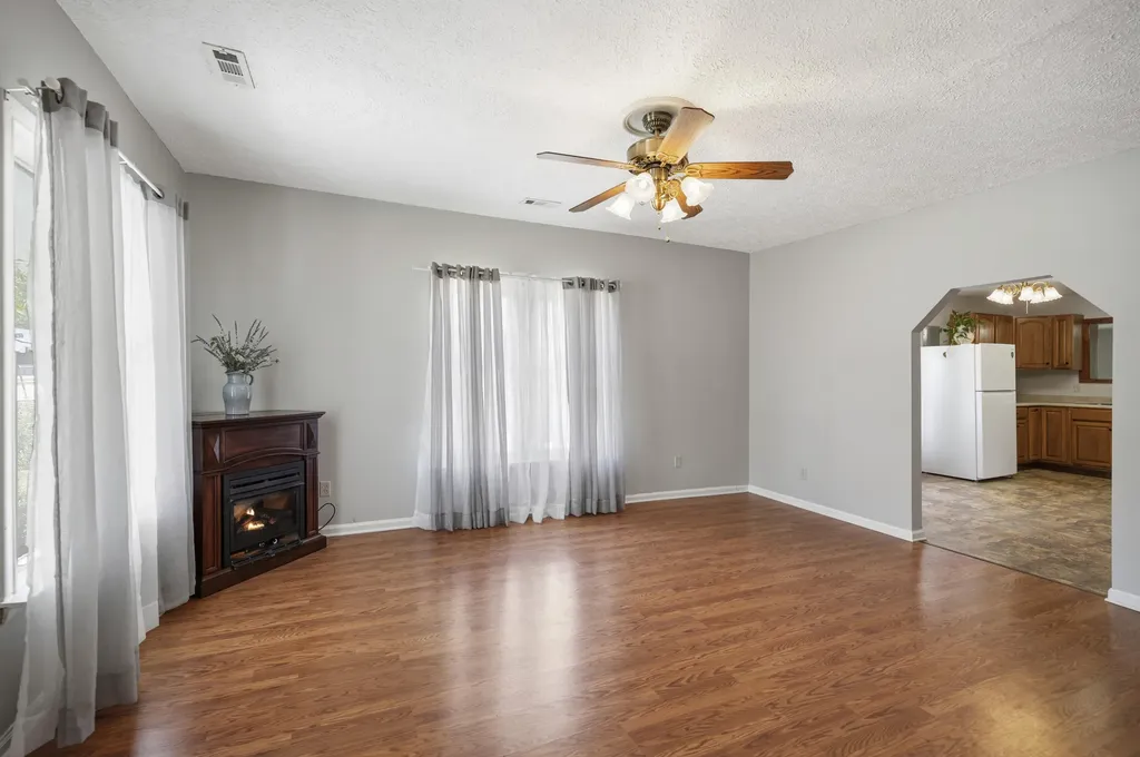 1210 S Irvine Road Irvine KY 40336