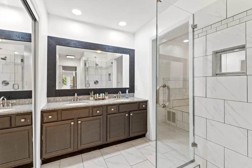 475 Ron Clar Drive Lancaster KY 40444