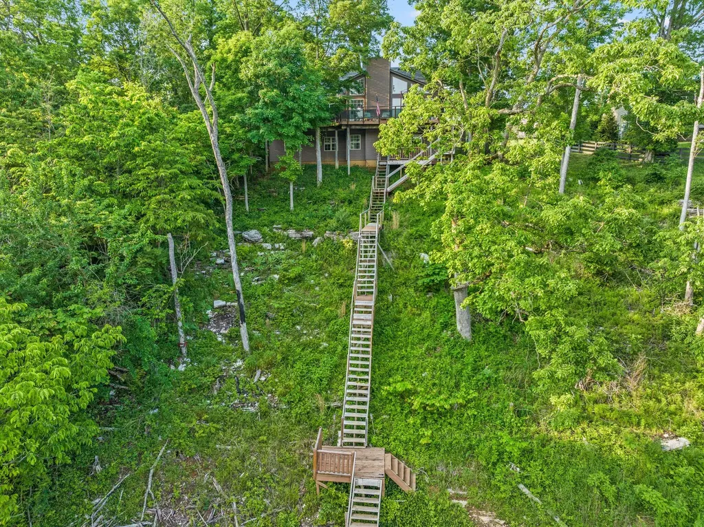475 Ron Clar Drive Lancaster KY 40444