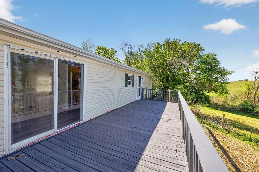 19 New Haven Road Lancaster KY 40444
