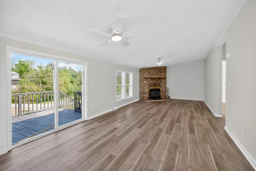 19 New Haven Road Lancaster KY 40444