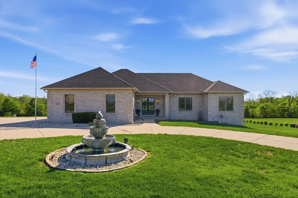 112 Little Paige Drive Frankfort KY 40601