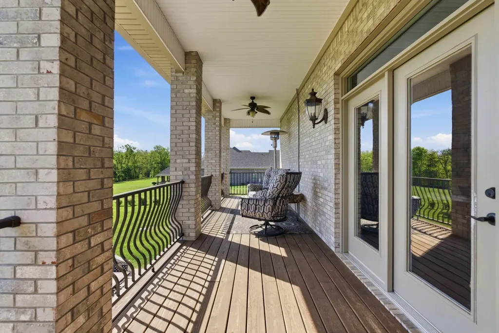 112 Little Paige Drive Frankfort KY 40601