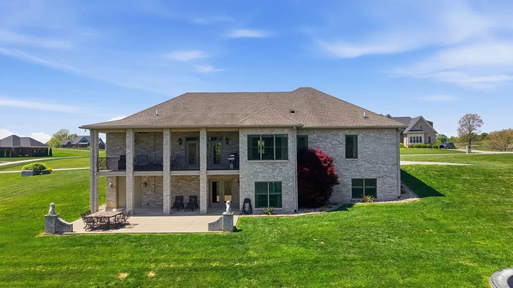 112 Little Paige Drive Frankfort KY 40601