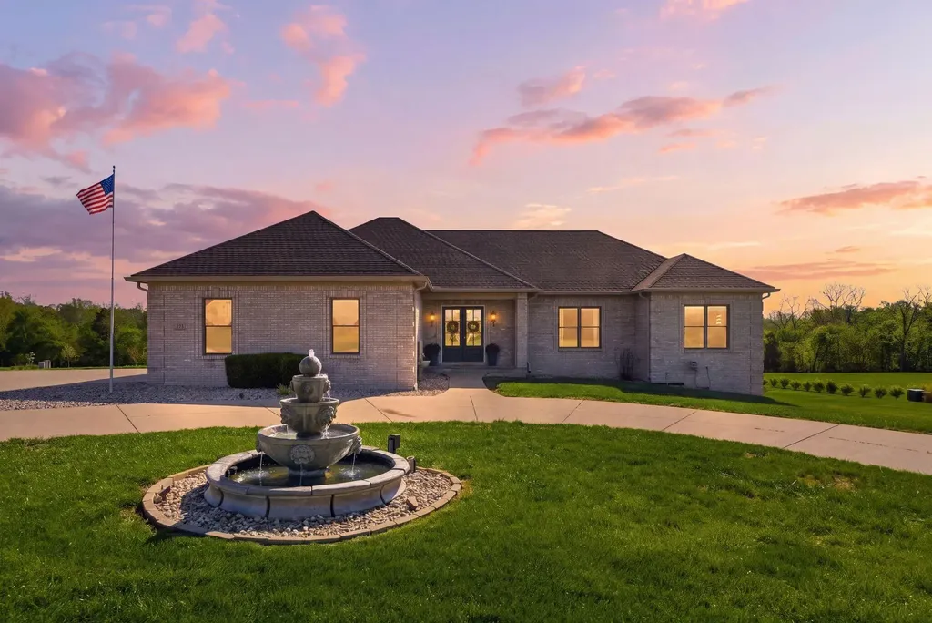 112 Little Paige Drive Frankfort KY 40601