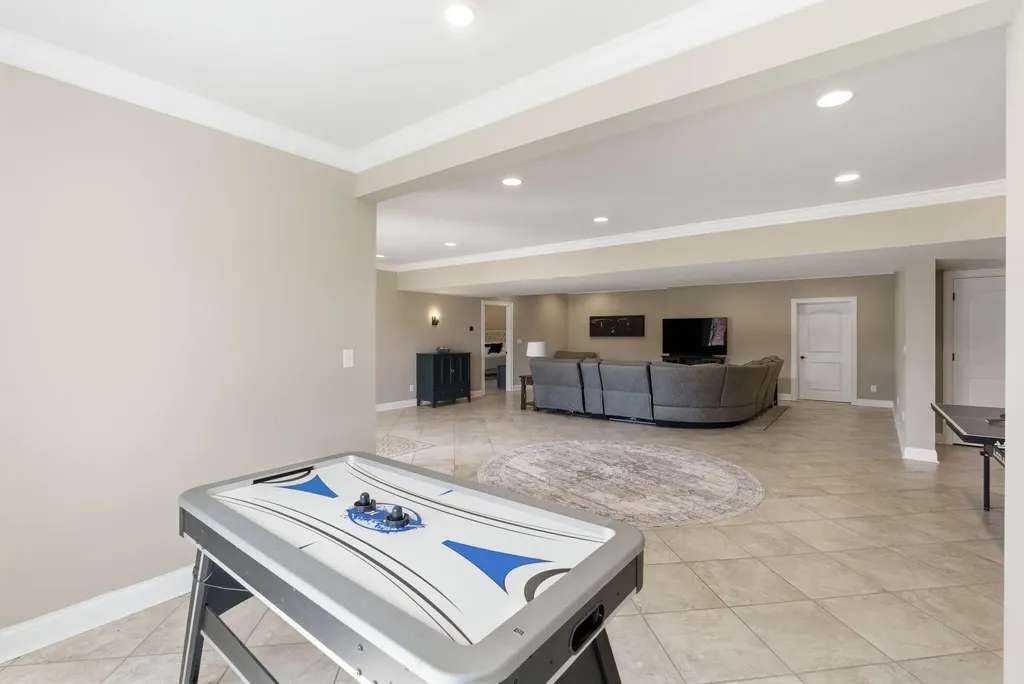112 Little Paige Drive Frankfort KY 40601