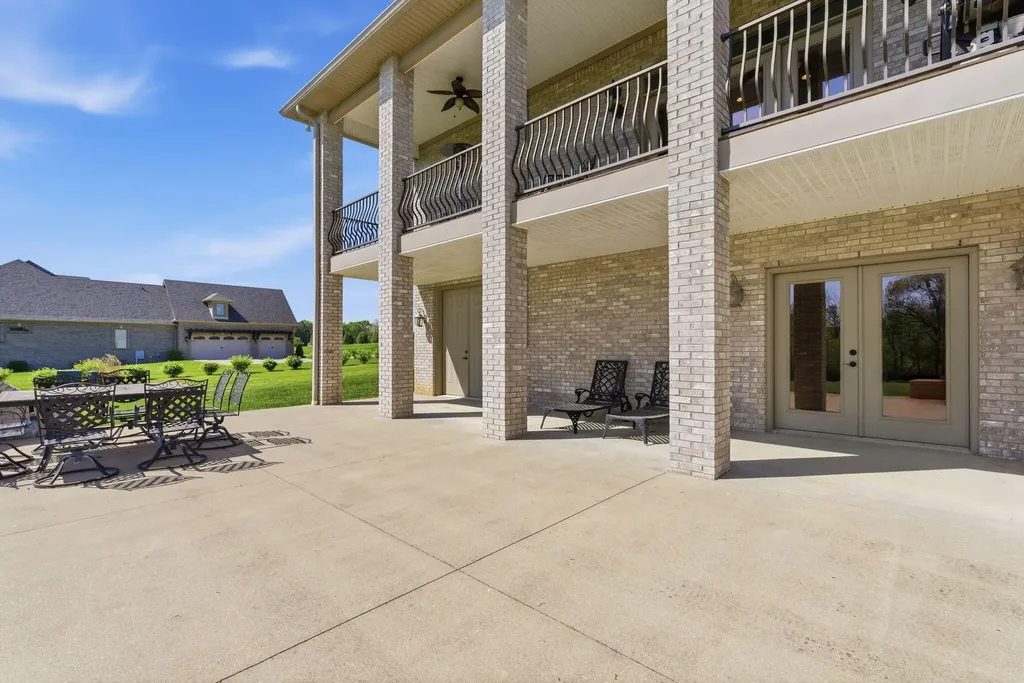 112 Little Paige Drive Frankfort KY 40601