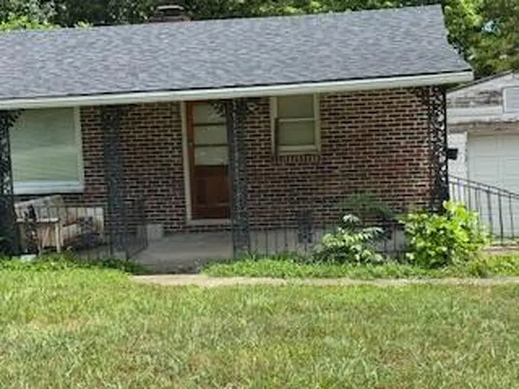 175 S Robinson Drive Somerset KY 42503