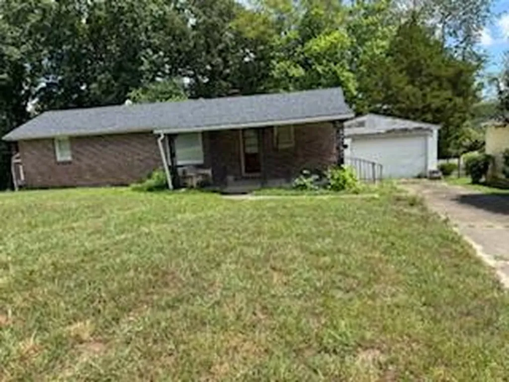 175 S Robinson Drive Somerset KY 42503