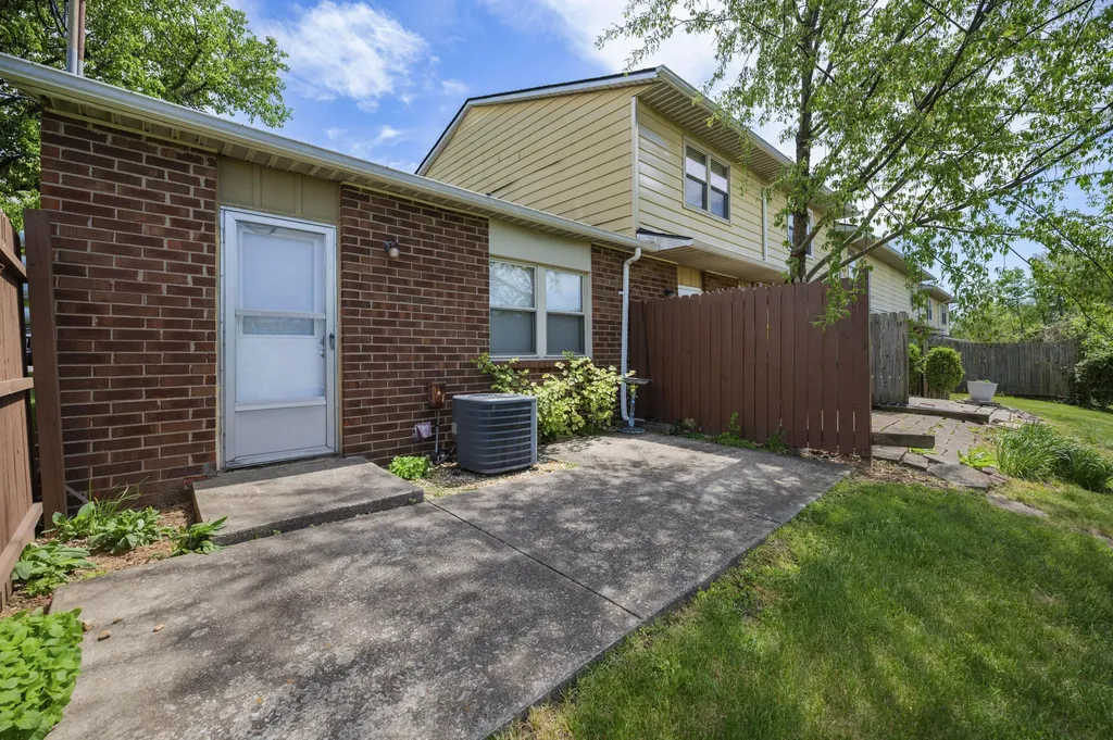 3500 Warwick Drive Lexington KY 40517