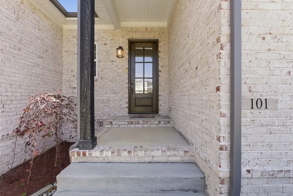 101 Tattersalls Drive Nicholasville KY 40356