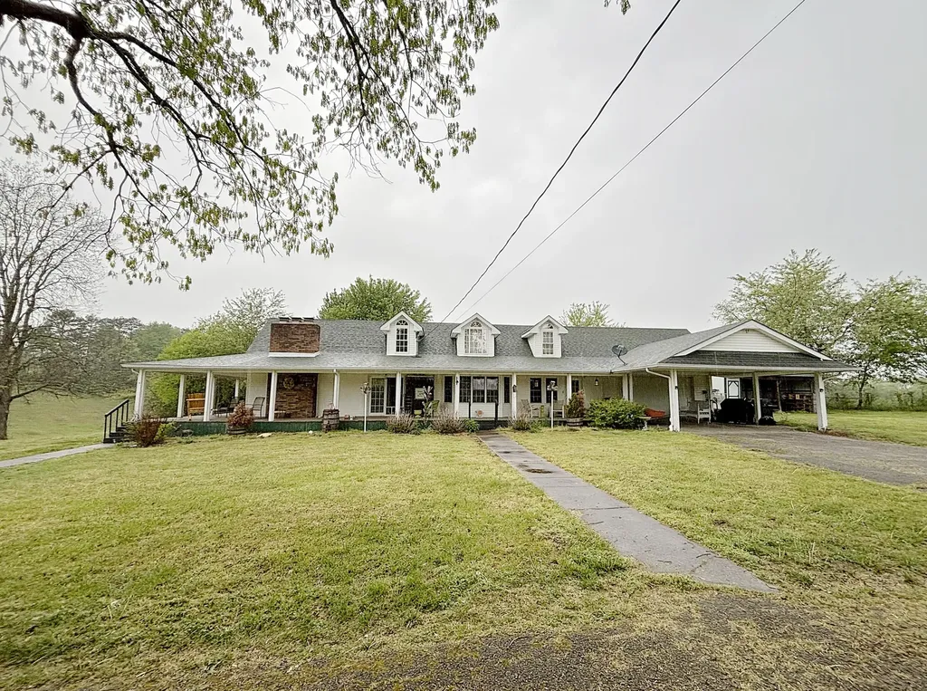 630 Dollie Miller Road East Bernstadt KY 40729