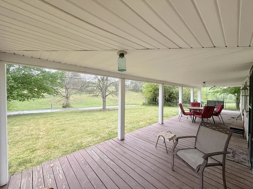 630 Dollie Miller Road East Bernstadt KY 40729