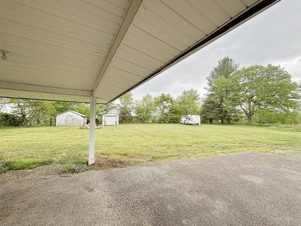 630 Dollie Miller Road East Bernstadt KY 40729