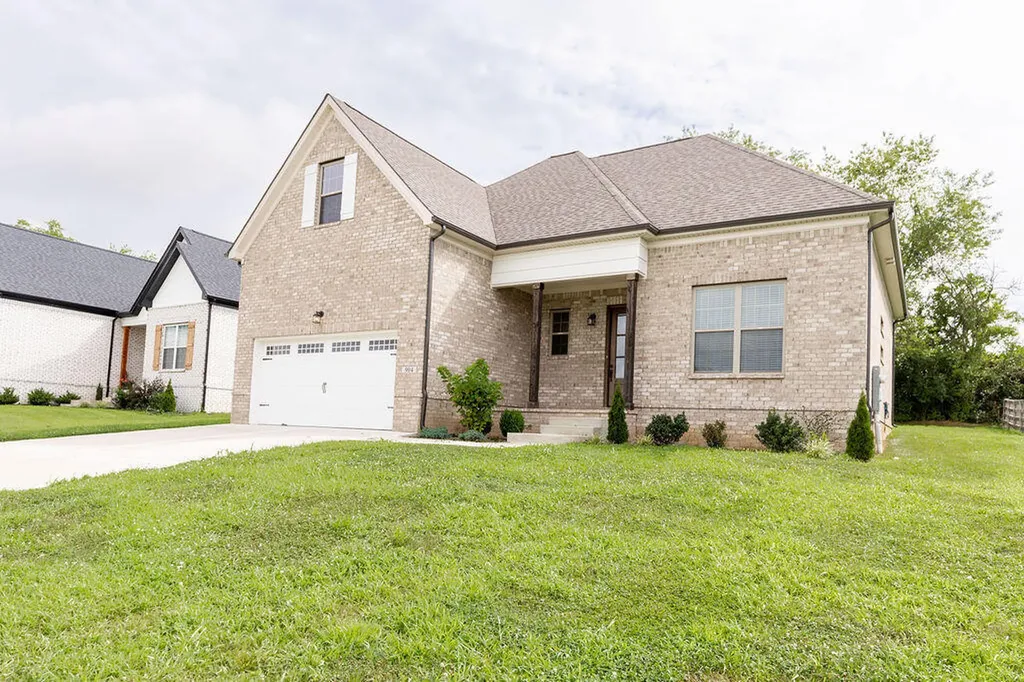 904 Shelburne Way Nicholasville KY 40356